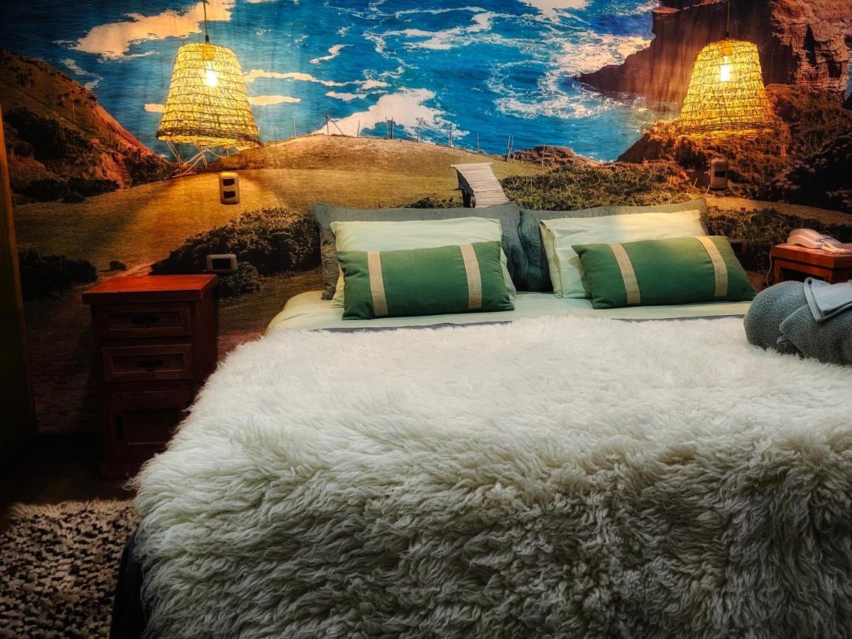 Hotel Boutique Tierra De Islas Chiloe Кастро Екстер'єр фото