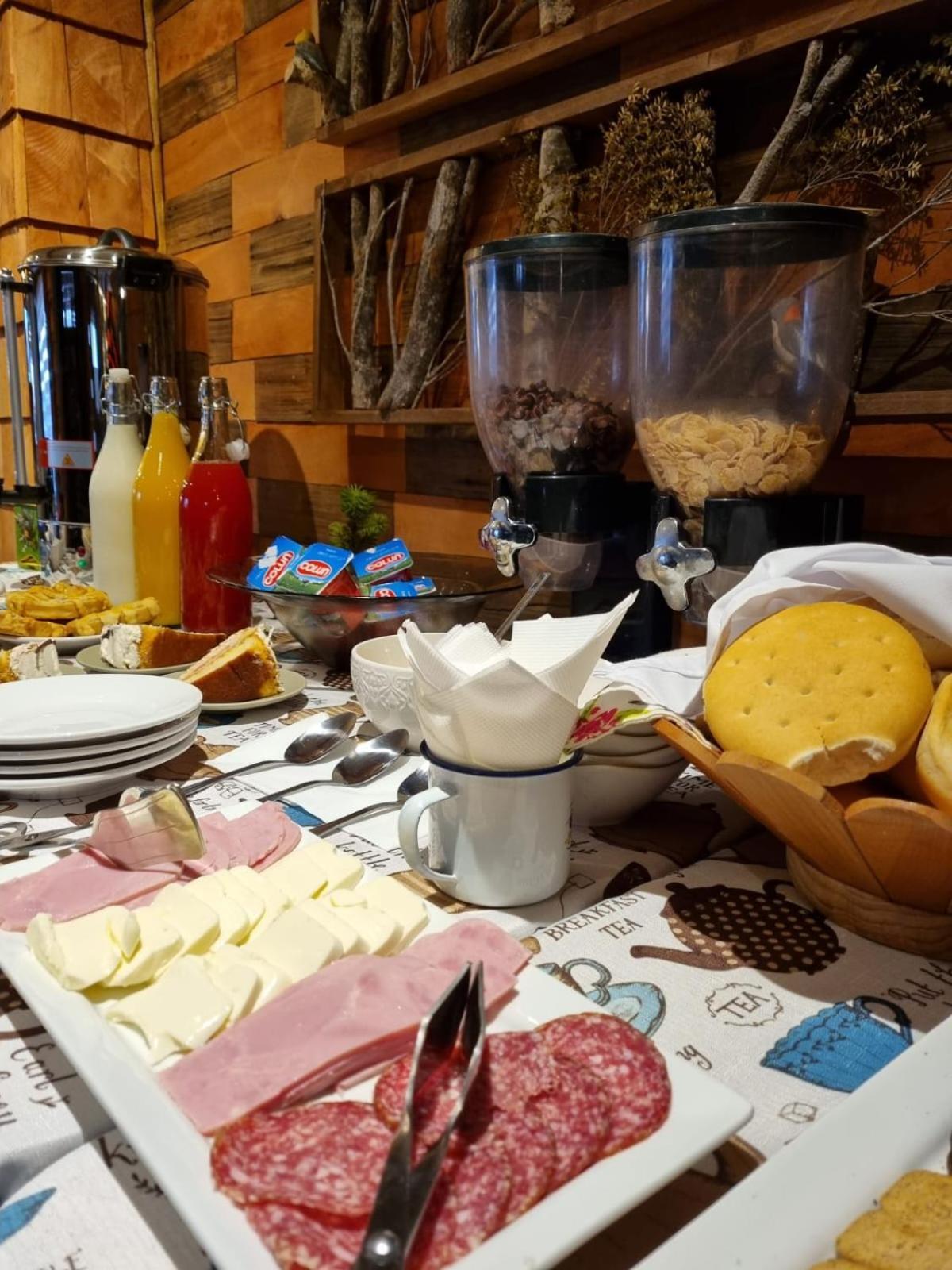 Hotel Boutique Tierra De Islas Chiloe Кастро Екстер'єр фото