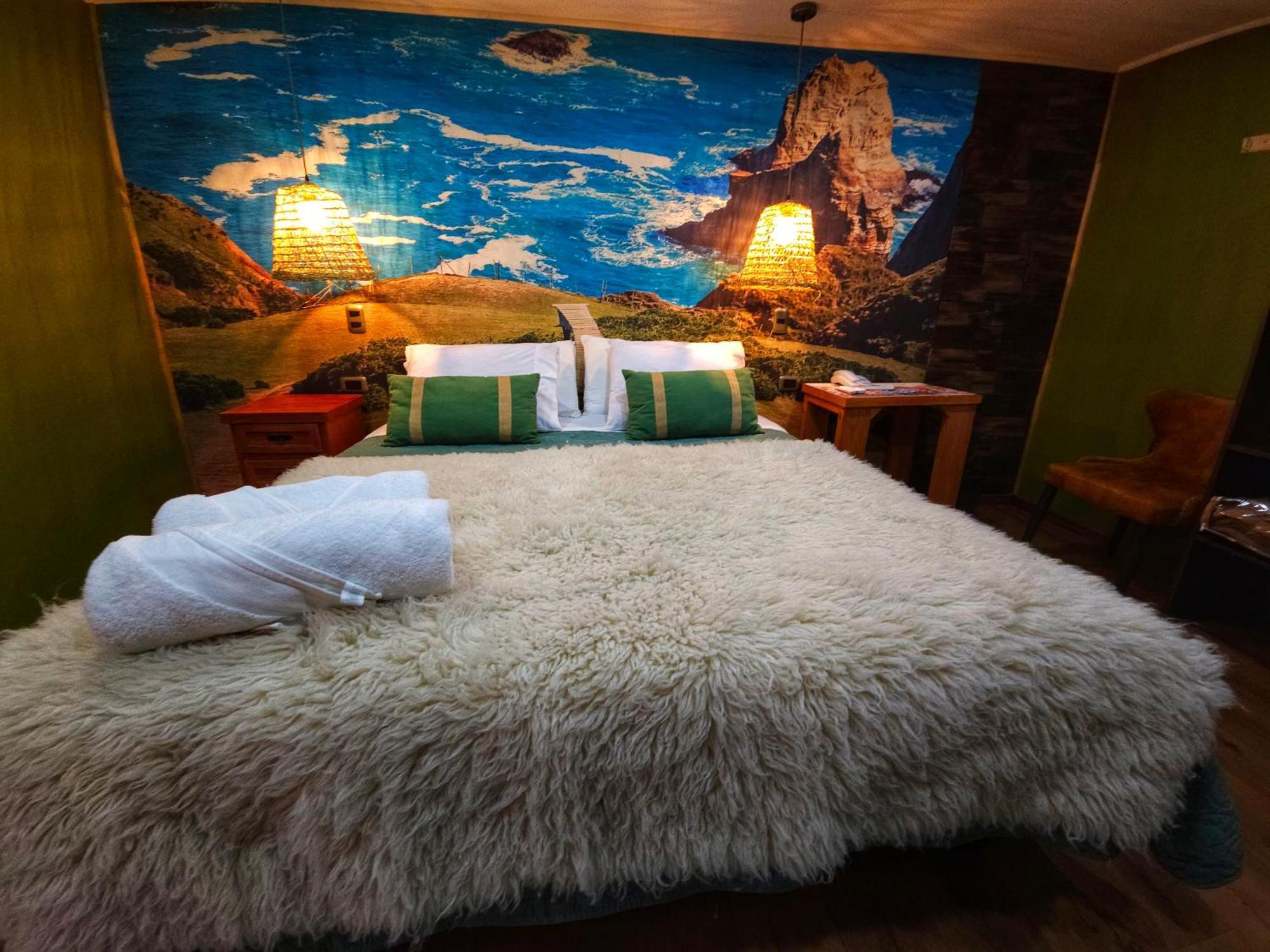 Hotel Boutique Tierra De Islas Chiloe Кастро Екстер'єр фото