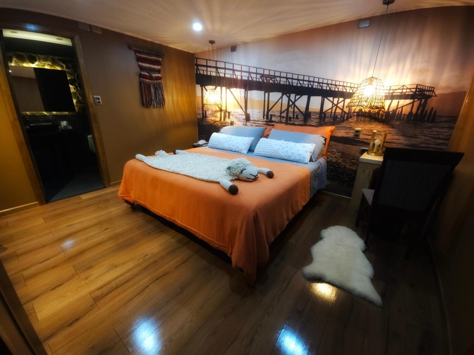 Hotel Boutique Tierra De Islas Chiloe Кастро Екстер'єр фото